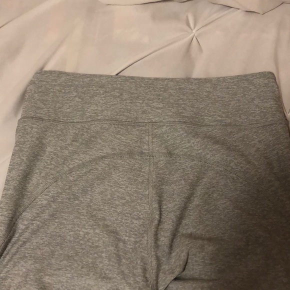 !LAST DAY!  Outdoor Voices 3/4 Two-Tone warmup Leggings | sz L - Picture 4 of 7